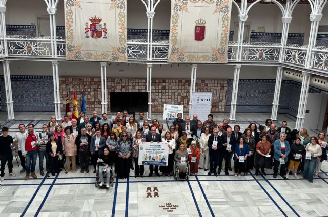 La consejera de Política Social destaca el impulso en la Región de medidas de inclusión que abren caminos para todas las personas