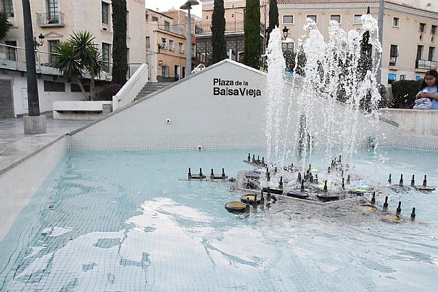 El Ayuntamiento apela a la concienciación ciudadana en el uso responsable del agua y el consumo moderado durante el verano tras unos meses tan calurosos y secos