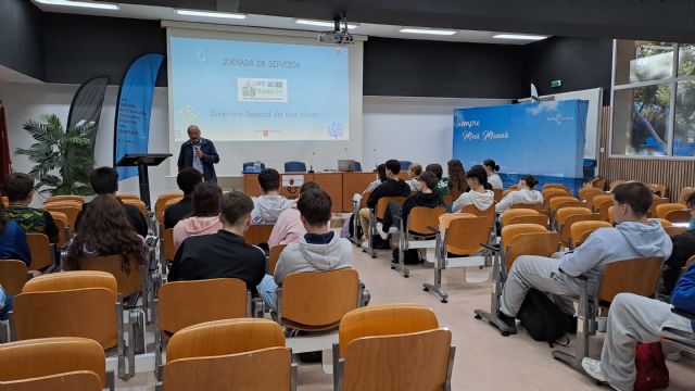 La Región de Murcia presenta en el Mar Menor el proyecto europeo Life Transfer para la recuperación de praderas marinas