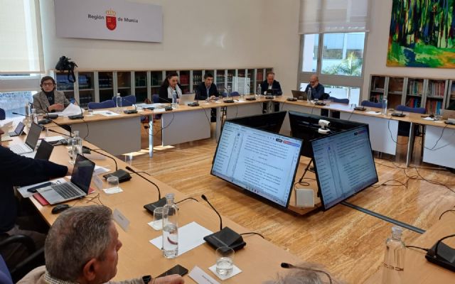 El Gobierno regional impulsa la agilización de procedimientos ambientales para armonizar la protección del entorno y la competitividad