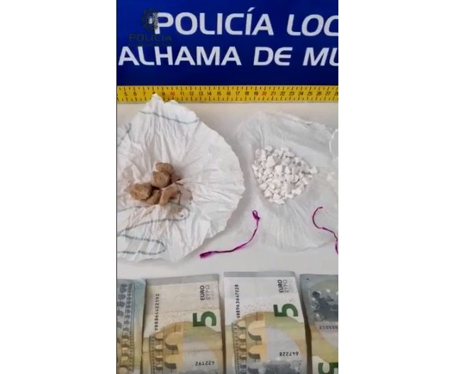 Detenido en Alhama un vecino de Totana por venta de droga a domicilio