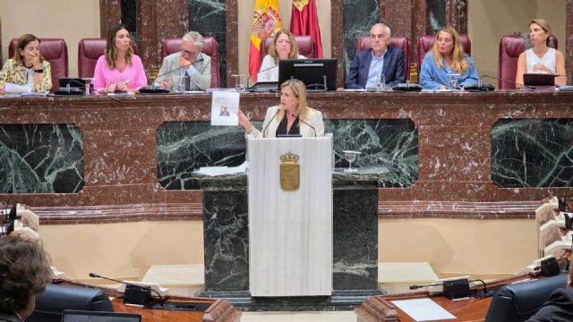 Carmina Fernández: 'López Miras prometió que no daría ni un paso atrás en la protección del Mar Menor y hoy sabemos que su palabra valía hasta que necesitó dos votos'