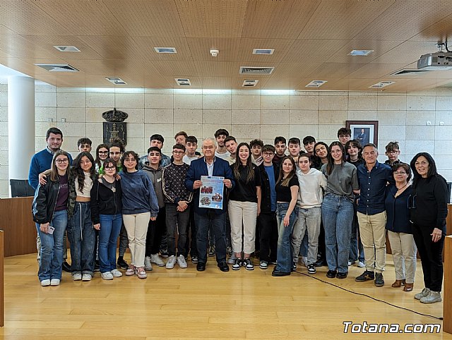 Realizan una recepción institucional a los 30 estudiantes y profesores italianos