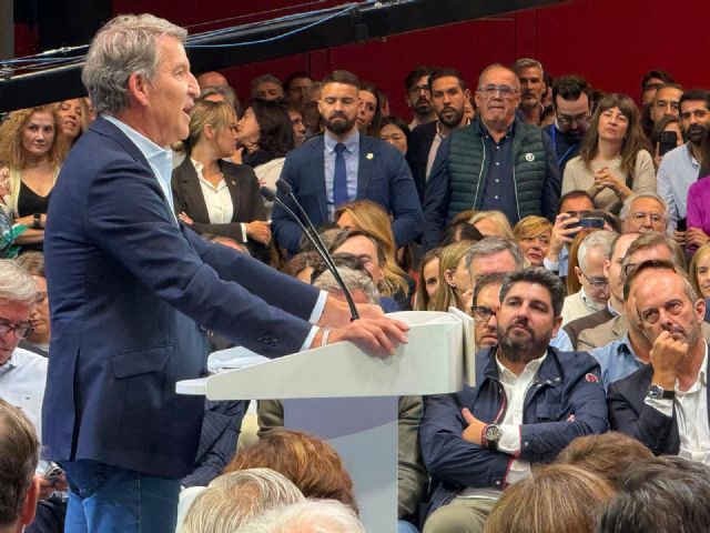 López Miras: 'Feijóo representa la alternativa de la ilusión, la esperanza y el cambio frente a la mentira, el trilerismo y la indignidad de Pedro Sánchez'