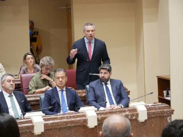 Segado: 'Frente a un Gobierno central colapsado y paralizado, en la Región López Miras acuerda, gestiona y defiende la dignidad de las instituciones'