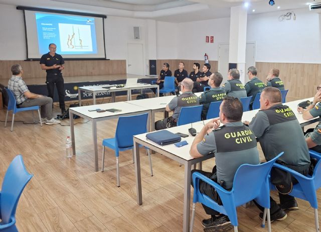 La Guardia Civil se forma en materia de inspección pesquera