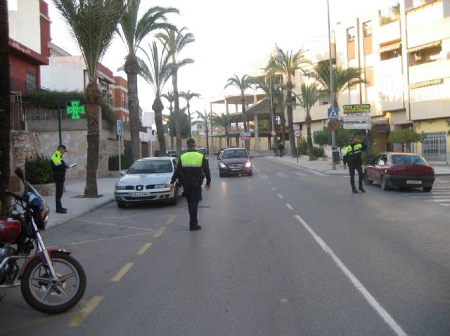 La Policía Local se suma desde hoy a la campaña de vigilancia de control del cinturón de seguridad y sistemas de retención infantil
