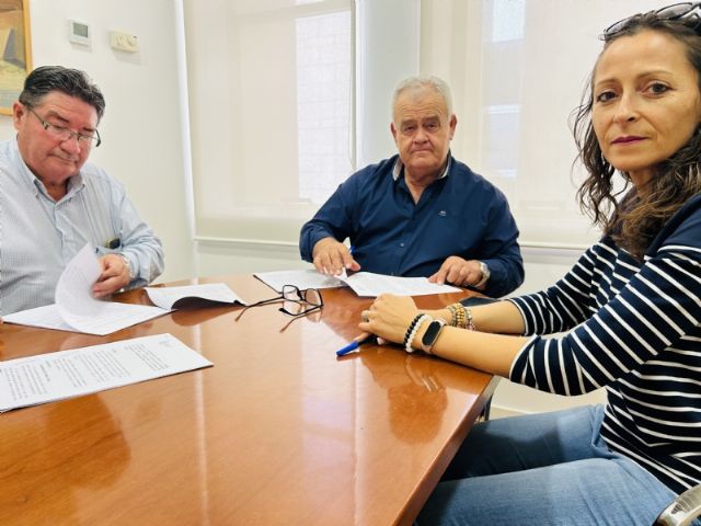 Suscriben un convenio de colaboración para las actividades de dinamización y promoción social el programa “Lébor Brilla 2025”