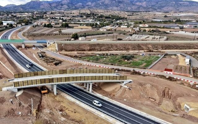 Repuesta la carretera regional RM-502 en Totana, tras finalizar los trabajos asociados para la construcción de la futura plataforma ferroviaria