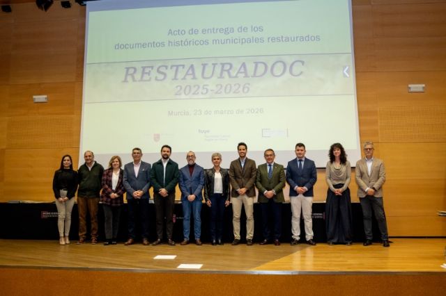 Totana recupera documentos notariales del siglo XVI restaurados para su Archivo Municipal