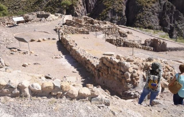 Totana refuerza la investigación y promoción de La Bastida con un convenio entre la UAB y la UMU