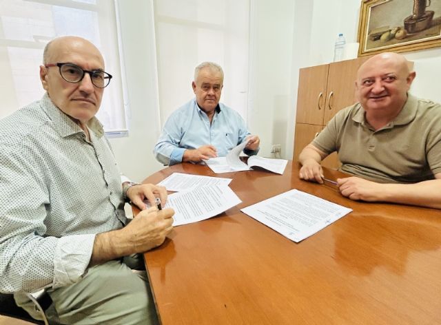 El Ayuntamiento y el Olímpico suscriben un convenio de colaboración para el uso de instalaciones deportivas y apoyo económico por importe de 24.000 euros para la temporada 2026/2027