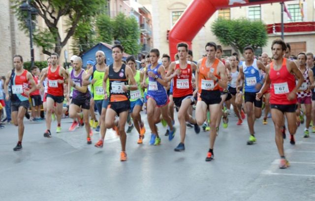 Mañana es el último día para formalizar la inscripción en la Carrera Popular 'Fiestas de Santiago'