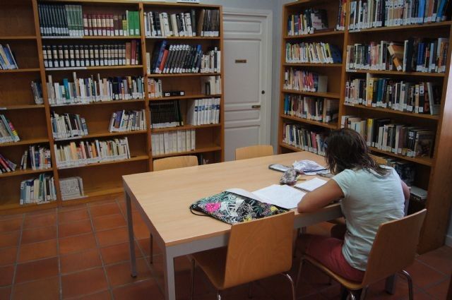 La Biblioteca Municipal 'Mateo García' cierra durante las próximas dos semanas por vacaciones; del 16 al 26 de agosto, ambos inclusive