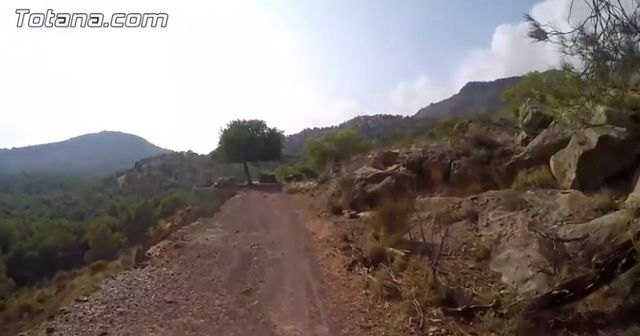 Una senderista resultada herida al sufrir una caída en el Camino de los Pistacheros