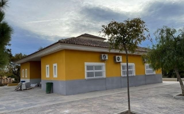 La Junta vecinal del Paretón Cantareros lamenta que el PSOE haga política con un tema sanitario sin haber hablado con los miembros de los representantes de la Pedanía elegidos por vecinos y vecinas