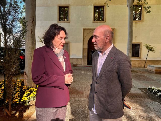 Podemos-IU-AV exige ayudas directas ante la subida de precios provocada por la guerra de Irán y acusa a López Miras de 'hacer caja' con los combustibles