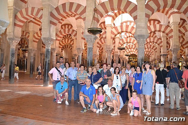 La Hermandad de Santa María Cleofé realizó un viaje a Córdoba