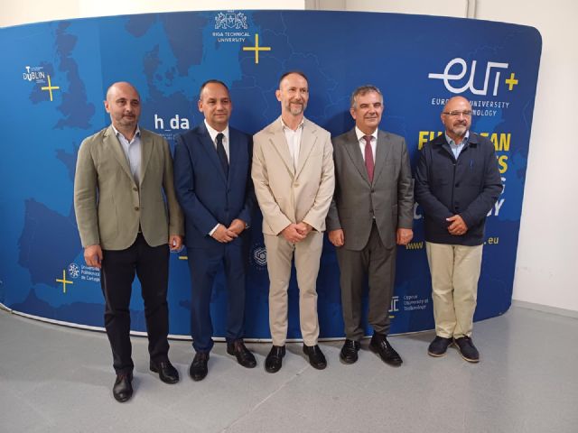 La Comunidad promueve junto a la UPCT una investigación científica para trasladar a la costa mediterránea las circunstancias del Mar Menor