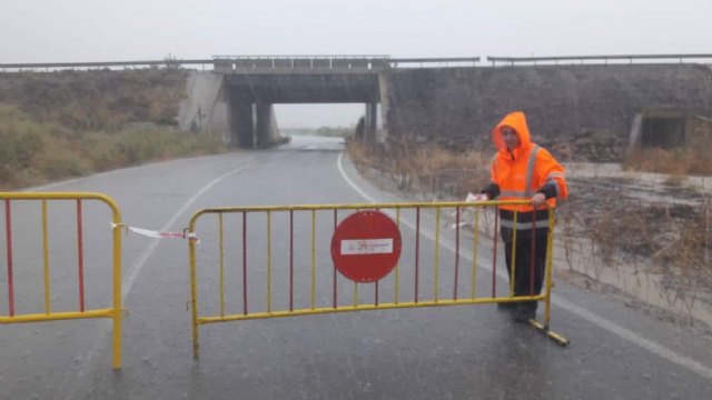 El alcalde de Totana, Juan José Cánovas, hace un balance de daños que ha ocasionado el temporal de lluvias en el municipio en los últimos dos días