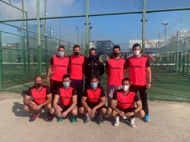 Nueve equipos del Club de Tenis participan en el Campeonato Regional Federado de pádel por equipos representando a Totana