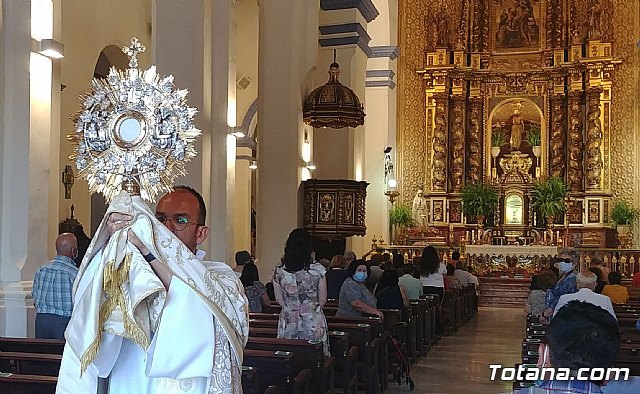 Este año el Santísimo no ha salido en procesión en la celebración del Corpus Christi