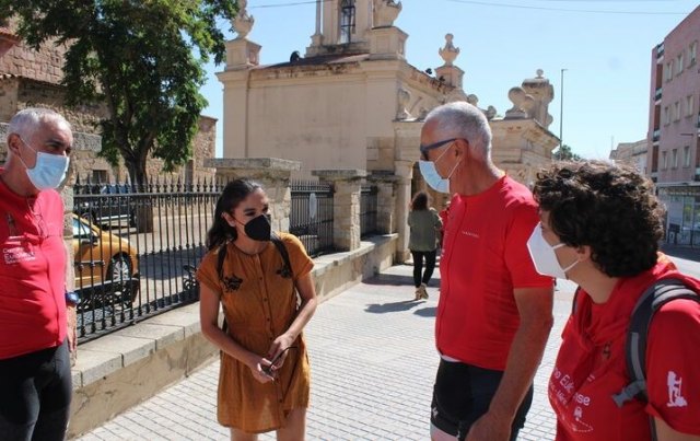 El Ayuntamiento de Totana felicita a los dos peregrinos eulalienses que han recorrido 782 kilómetros en bicicleta para llegar a Mérida desde el Santuario de La Santa