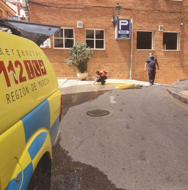 Protección Civil acomete trabajos de revisión técnica en más de 150 hidrantes distribuidos por el casco urbano y el polígono industrial
