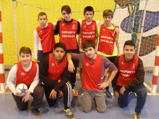 Finaliza la fase intermunicipal de futbol sala, baloncesto y balonmano de Eeporte Escolar