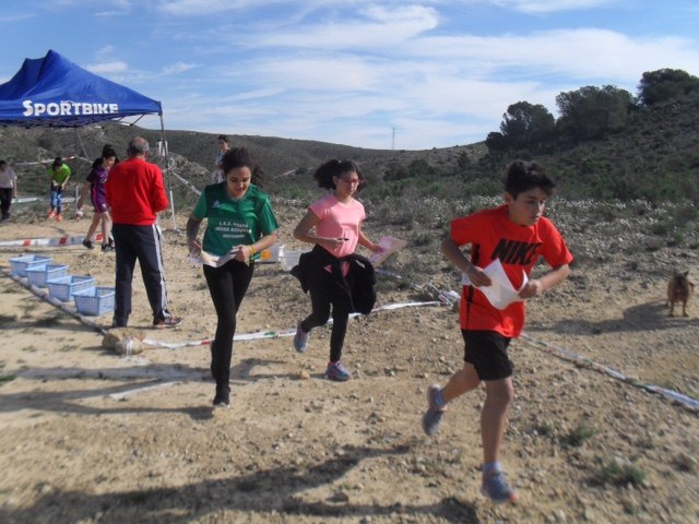 Excelentes resultados de los totaneros en la final regional de orientación de Deporte Escolar, con tres campeones regionales