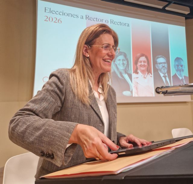 Senena Corbalán destaca en el debate del CEUM por la concreción y viabilidad de sus propuestas para el estudiantado