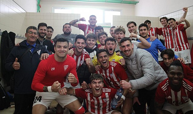 El Olímpico se impone al Yeclano en un duelo clave y mantiene su racha