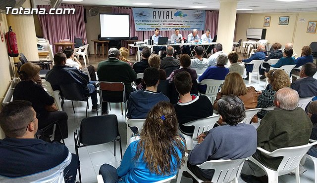 AVIAL ofreció una charla-coloquio sobre la 'Intervención meteorológica de las avionetas antilluvia'