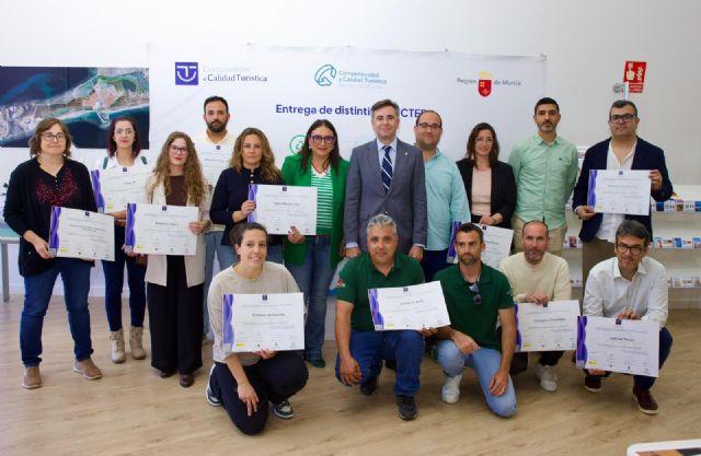 La Consejería de Turismo entrega 12 nuevas distinciones SICTED en San Pedro del Pinatar