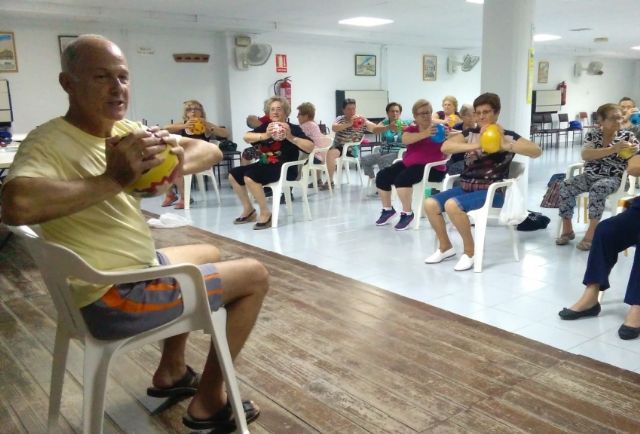 Comienza el programa de 'Gimnasia para Personas Mayores' en el Centro Municipal de Personas Mayores