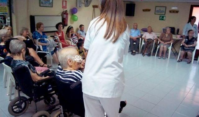 Se aprueba renovar el convenio con el IMAS para la prestación de servicio de los Centros de Día para Personas Mayores Dependientes para los ejercicios 2019 y 2020