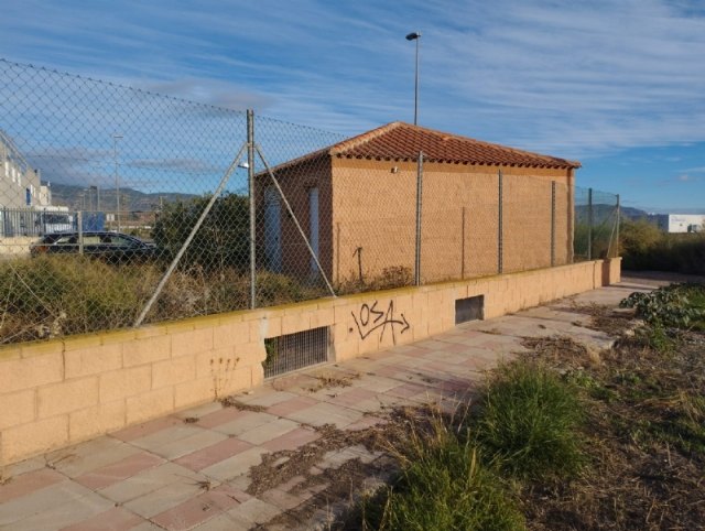 Adjudican la reparación y acondicionamiento de la estación de bombeo de aguas residuales y de la rotonda de acceso al polígono industrial “El Saladar”