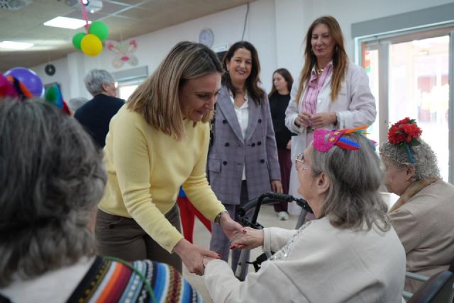 Los centros de mayores y discapacidad del IMAS celebran el carnaval