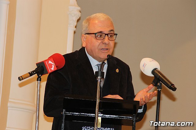 Vecinos de Totana piden que se conceda la Encomienda de la Orden de Alfonso X el Sabio a Juan Cánovas Mulero