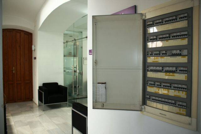 Se adjudica el contrato menor de servicios para la implantación de la nueva ordenanza fiscal a las instalaciones de transporte de energía pública