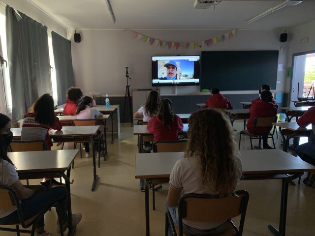 'Viajando en el aula' visita Atenas