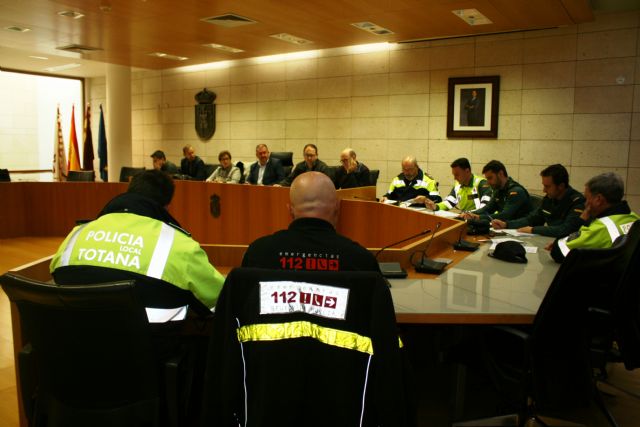 Se celebra la Junta Local de Seguridad Ciudadana para coordinar el dispositivo de seguridad y emergencias de las romerías y las fiestas patronales de La Santa´2017