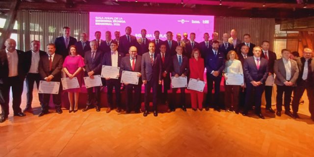 El Gobierno regional destaca el papel del Colegio de Ingenieros Técnicos Industriales en el diseño y planificación del Plan Industrial