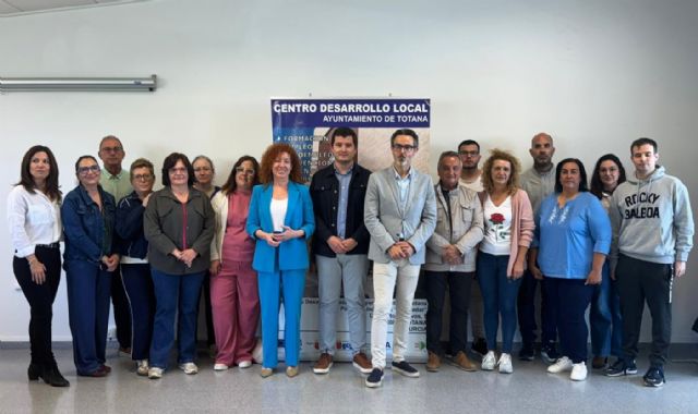 Un nuevo programa del SEF formará a diez personas desempleadas de Totana para trabajar en el sector de la limpieza