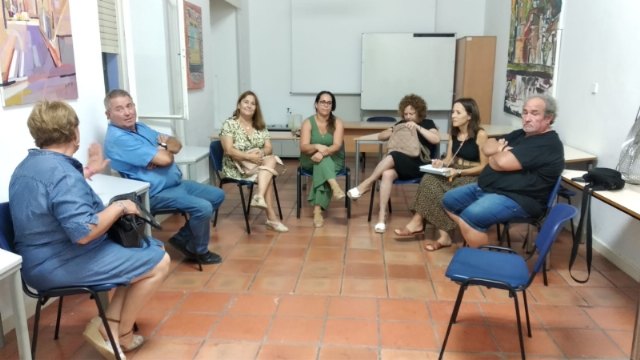 La concejal de Participación Ciudadana y Pedanías mantiene una primera reunión con los alcaldes pedáneos salientes