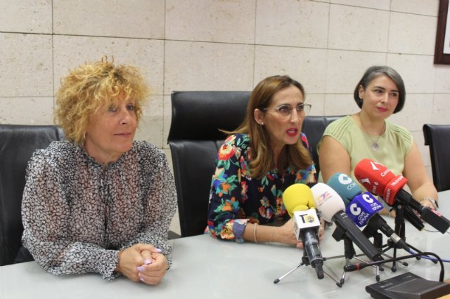 El CEIP La Cruz participa en un proyecto para poner en valor a las personas mayores de Totana