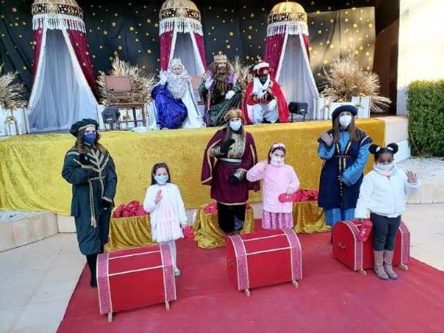 La Junta de Gobierno Local reconoce la obligación del pago a la Federación de Peñas del Carnaval por colaborar en la entrega de cartas a los Reyes Magos