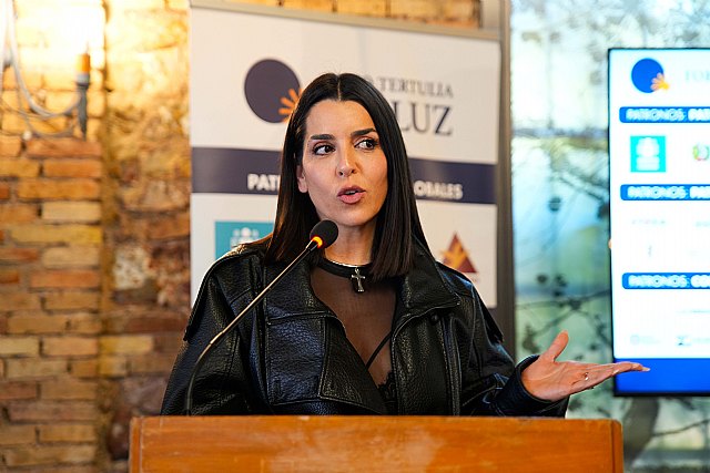 Ruth Lorenzo repasa su trayectoria en el Foro Tertulia La Luz en una jornada de recuerdo a José Rafael Fuertes