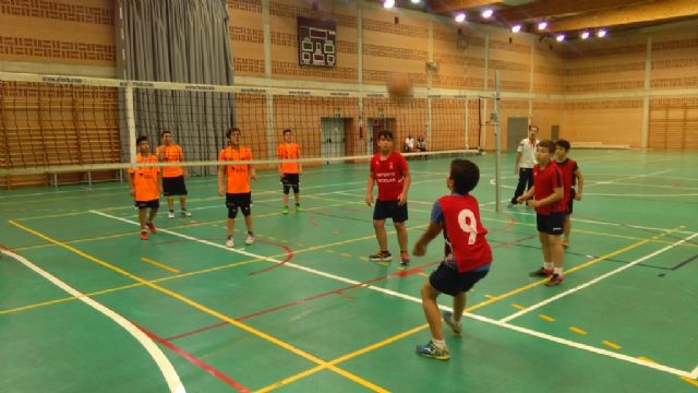 Seis equipos de Totana participaron en los cuartos de final de la Fase Regional de Baloncesto, Balonmano, Fútbol Sala y Voleibol