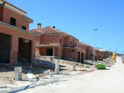 Ganar Totana IU elevará a pleno una iniciativa para ampliar las opciones de garantías ante el Ayuntamiento para responder por los gastos de urbanización futuros o el compromiso de sufragar Servicios Públicos a quien construye una vivienda
